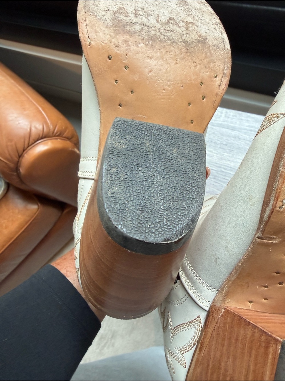 Ariat Cream Western Cutout Ankle Booties - Picture 5 of 9